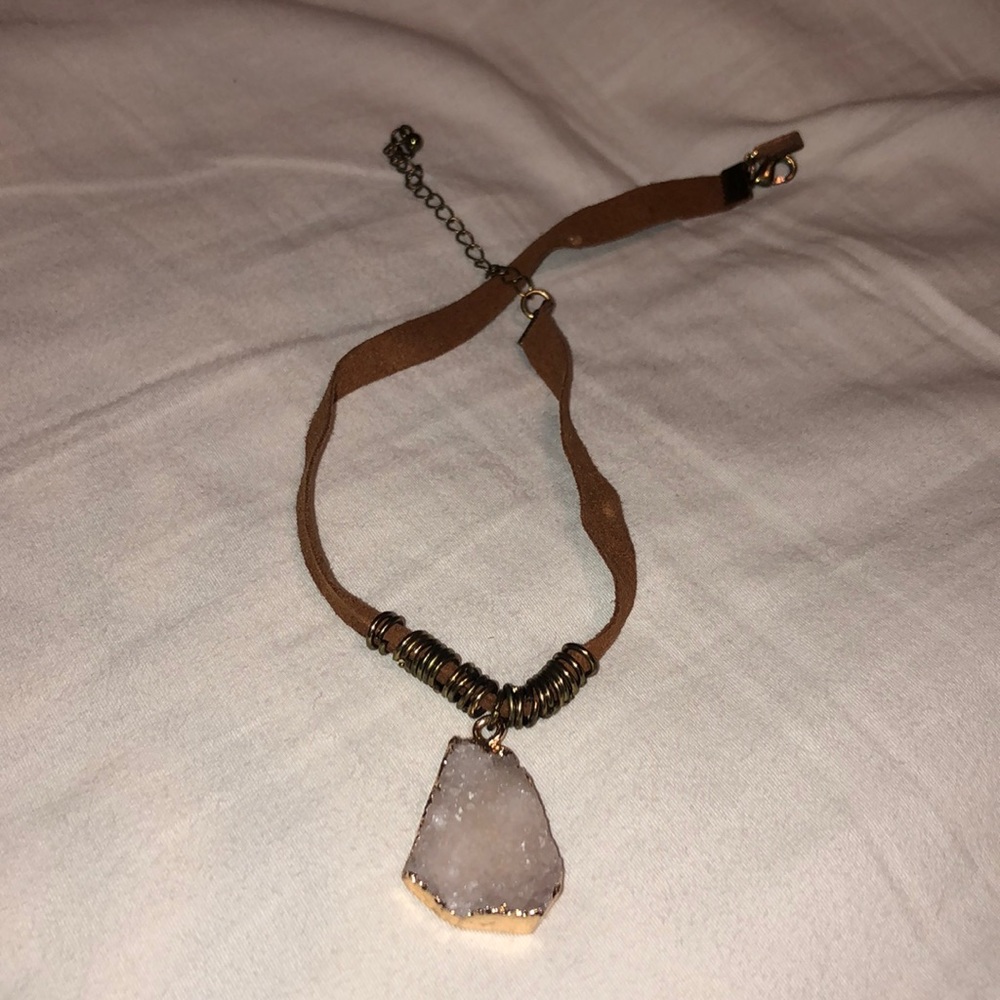 Crystal Choker